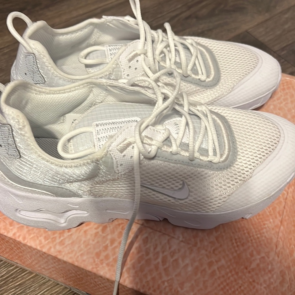 White Nike react shoes